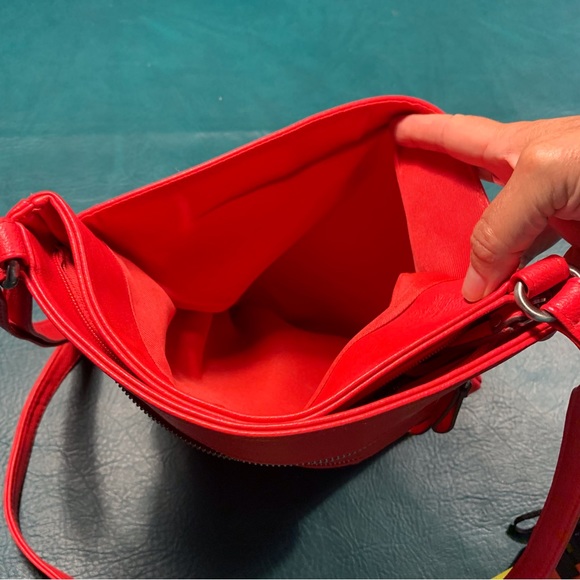 Stylish Merona crossbody purse - Picture 4 of 5